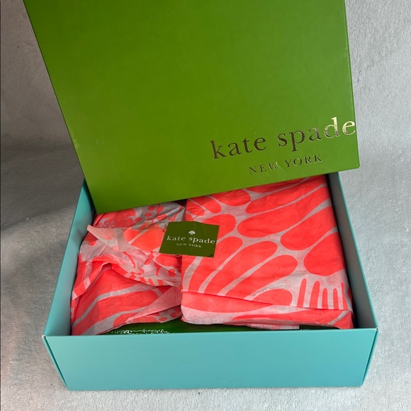 Kate Spade Vibrant Green crossbody with dust bag and box - Picture 2 of 7